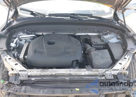 2018 Volvo Xc60 T5 Momentum from USA, damaged, VIN YV4102RK1J1032243